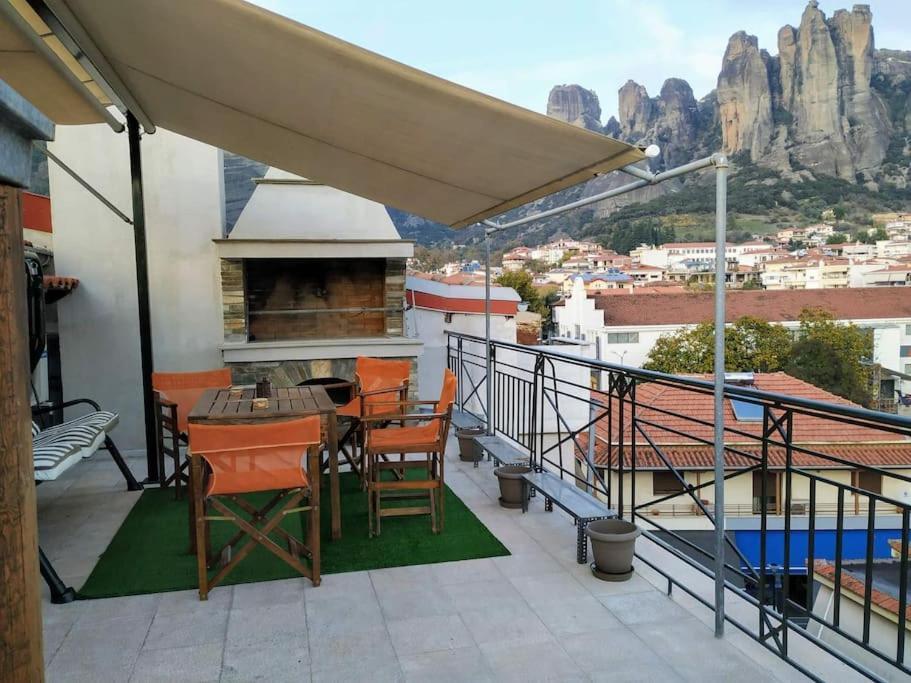 Best View Of Meteora In "Stavros Home" Kalampáka Buitenkant foto