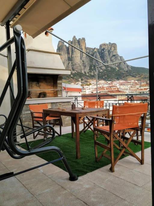 Best View Of Meteora In "Stavros Home" Kalampáka Buitenkant foto